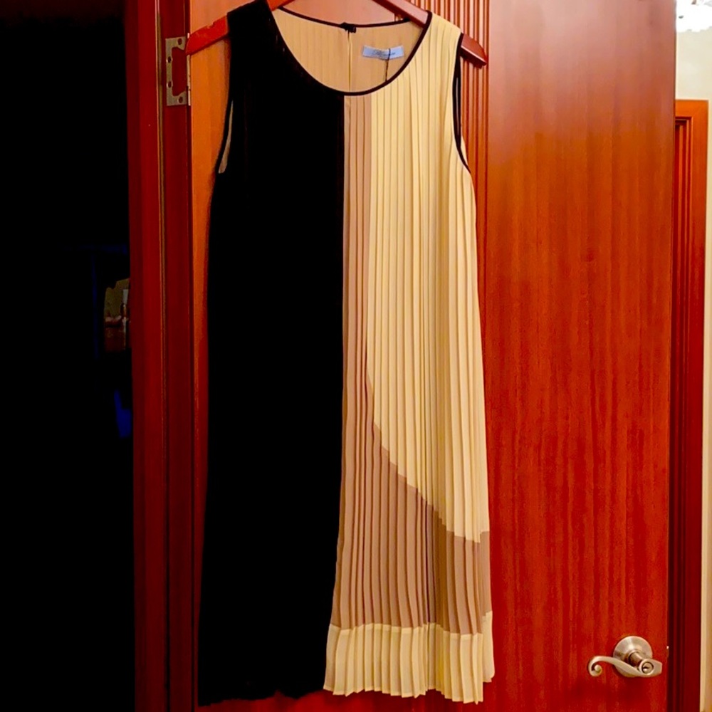 Blumarine pleated sleeveless dress size 44 New!!!